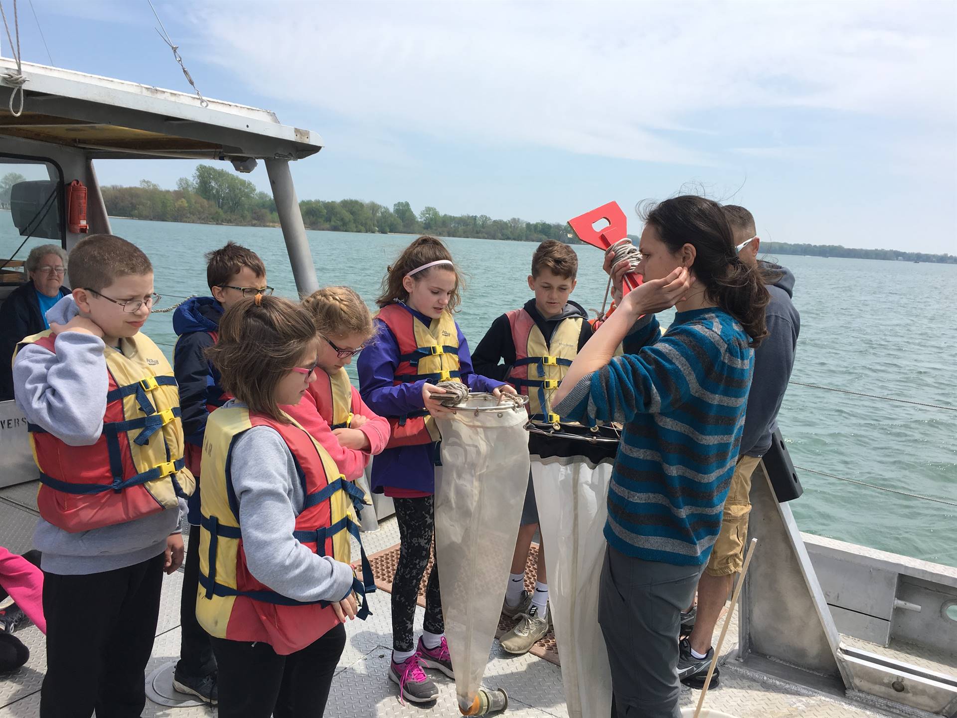 5th grade students on the Stone Lab field trip